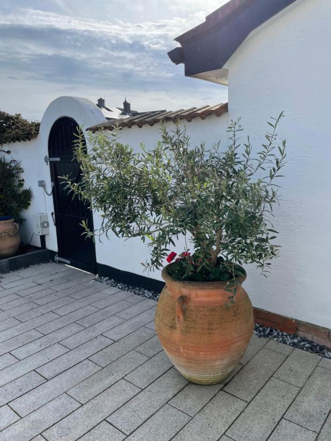 Cliff Top Garden Room Milford-on-Sea Exteriér fotografie