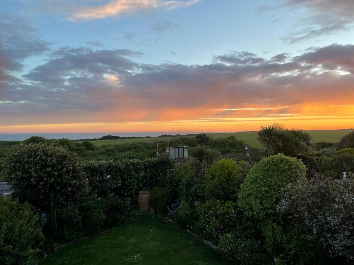 Cliff Top Garden Room Milford-on-Sea Exteriér fotografie